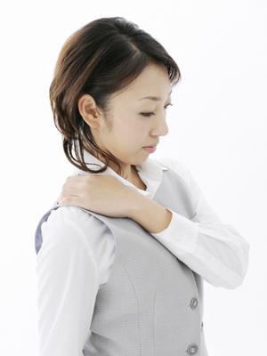 舌の矯正で食いしばりなど辛い症状を緩和