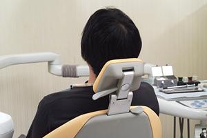 メスで切開しないインプラント治療